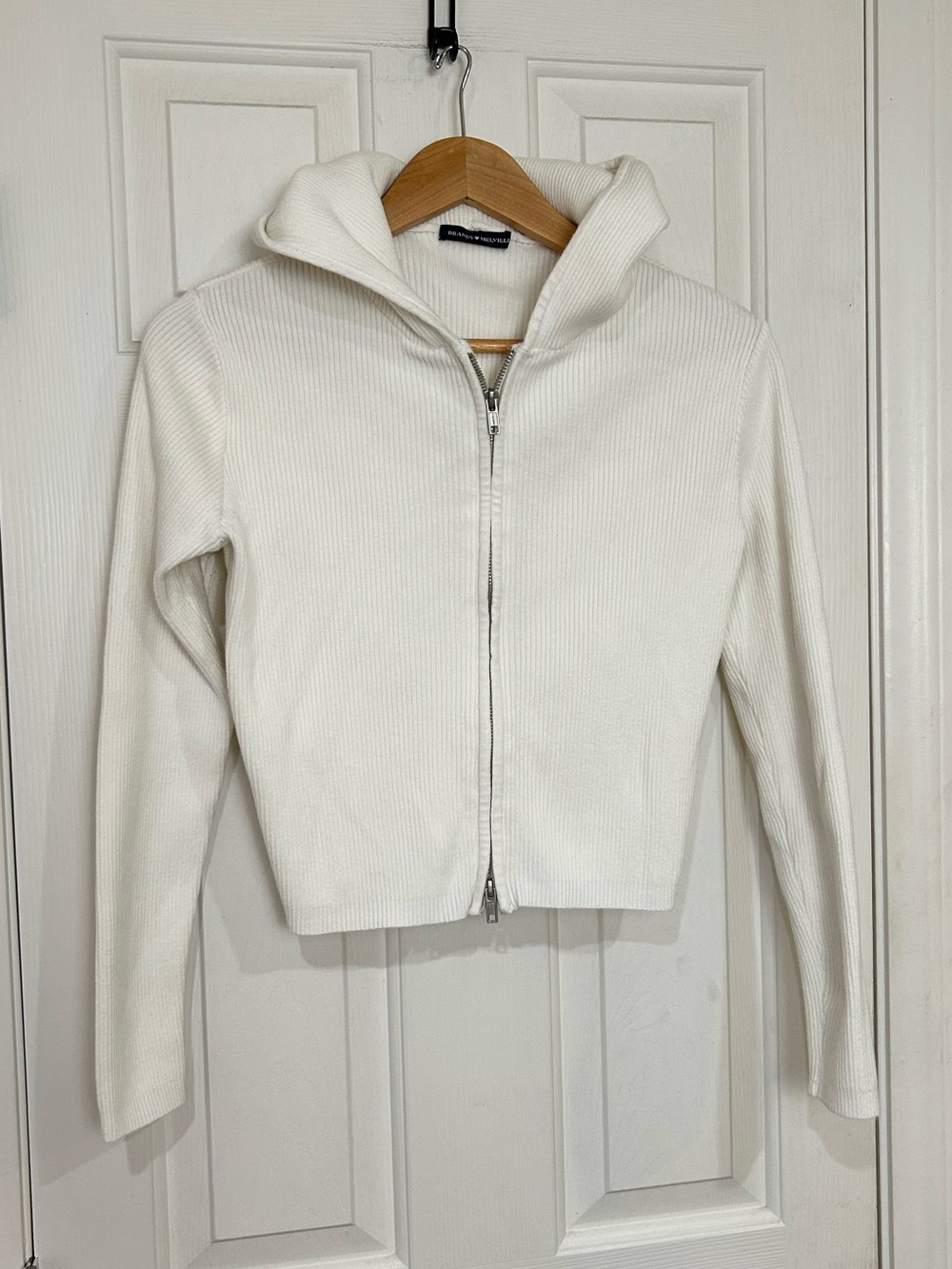 Brandy Melville White Ribbed Cropped  Zip Hoodie